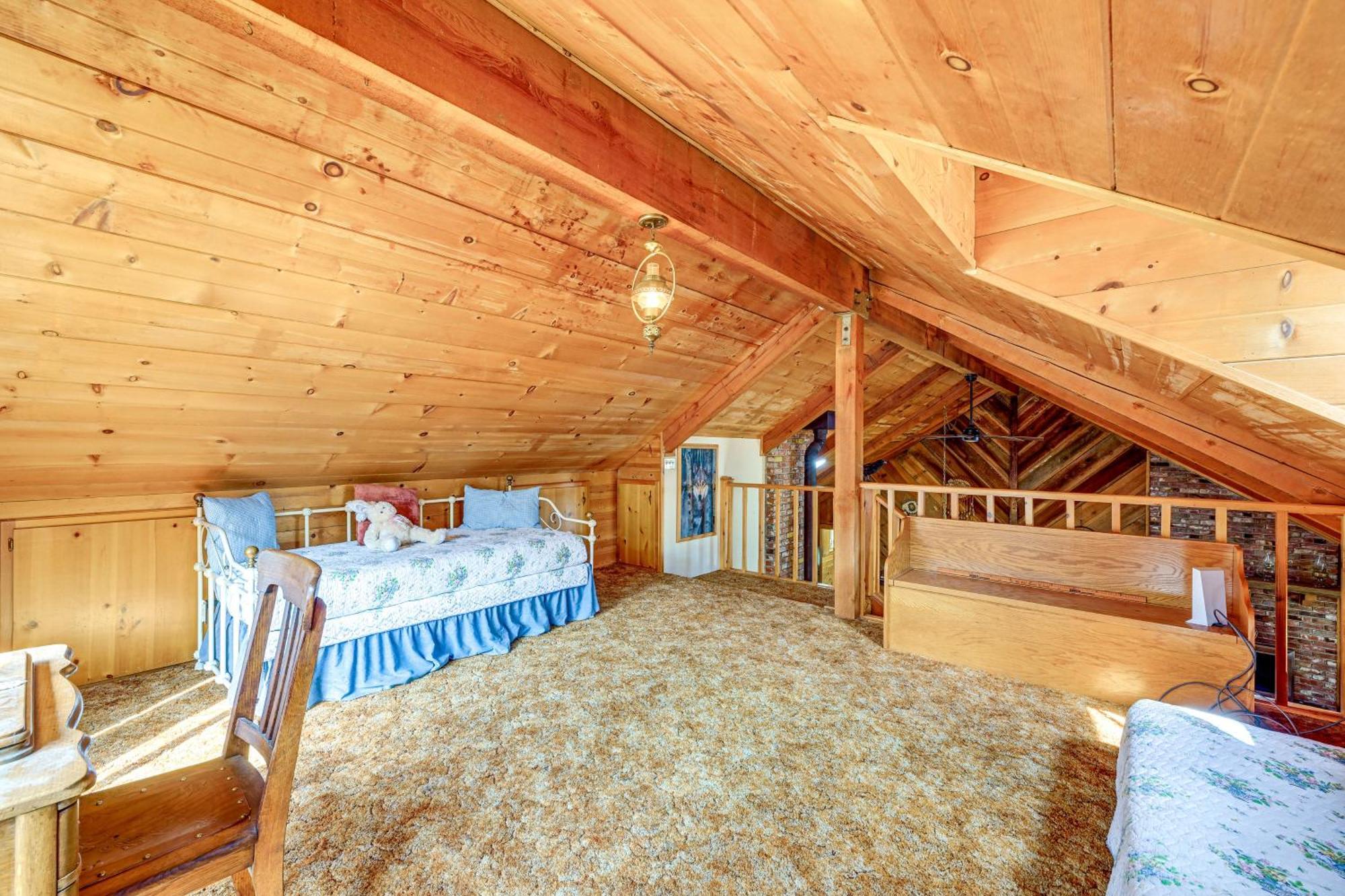 Cozy Family-Friendly Badger Retreat With Fireplace! Экстерьер фото