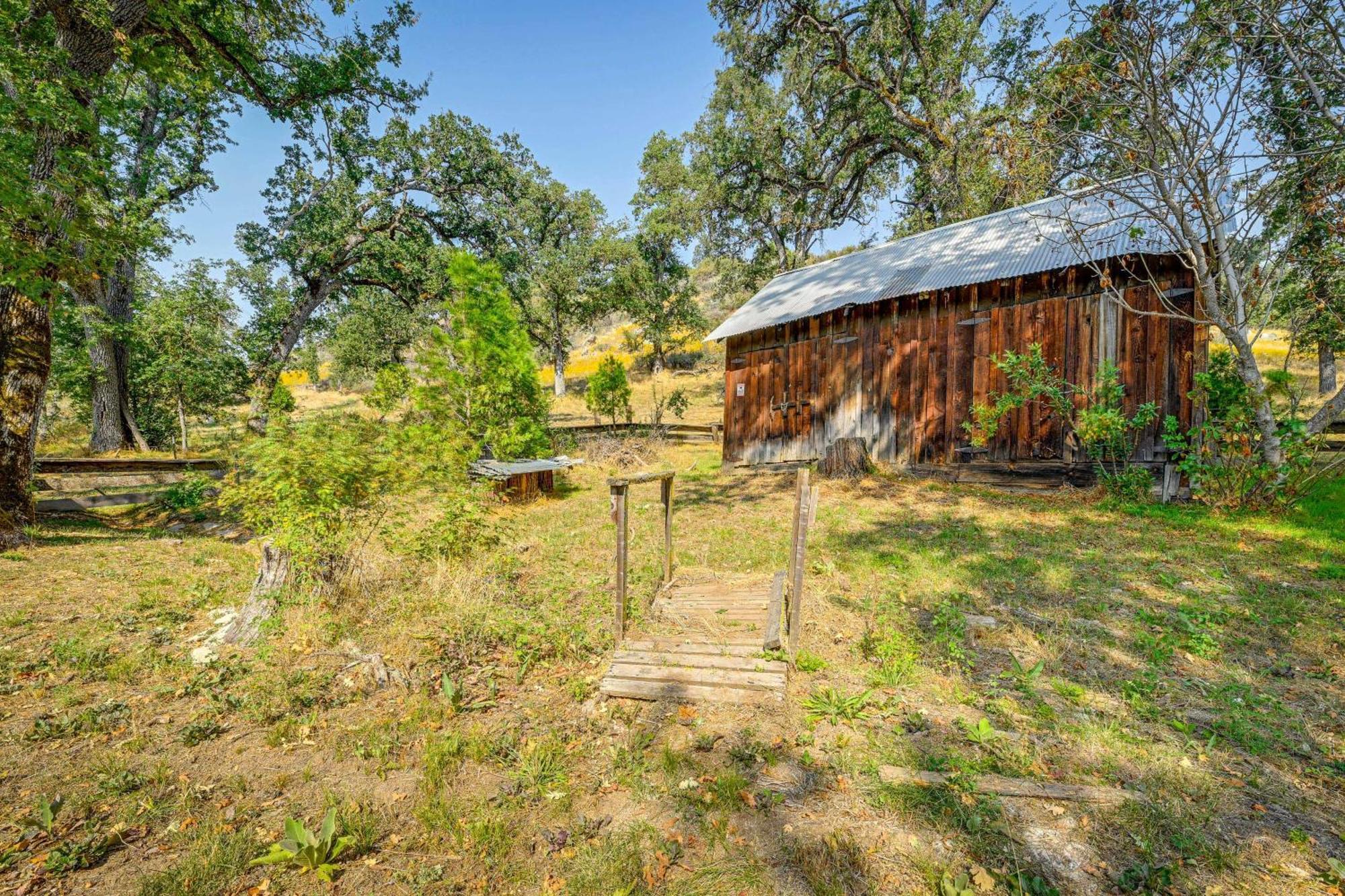 Cozy Family-Friendly Badger Retreat With Fireplace! Экстерьер фото